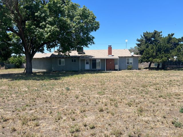 1936 Clinton Rd, Hughson, CA 95326