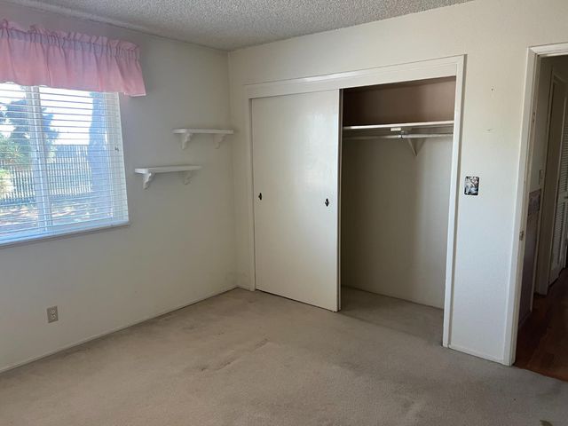 1936 Clinton Rd, Hughson, CA 95326