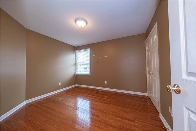 105 Oak Moss, North Fayette, PA 15108