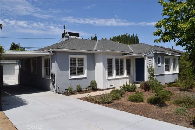 16839 Weddington Street, Encino, CA 91436