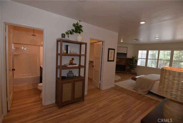 16839 Weddington Street, Encino, CA 91436