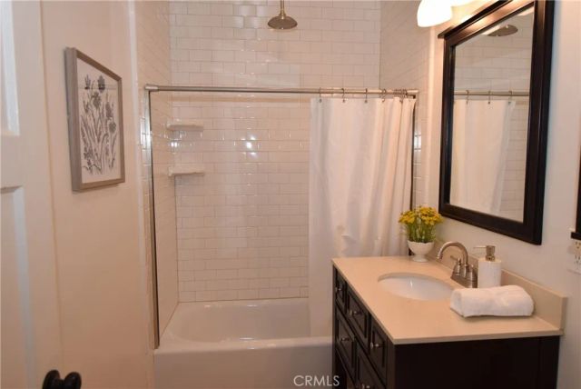 16839 Weddington Street, Encino, CA 91436