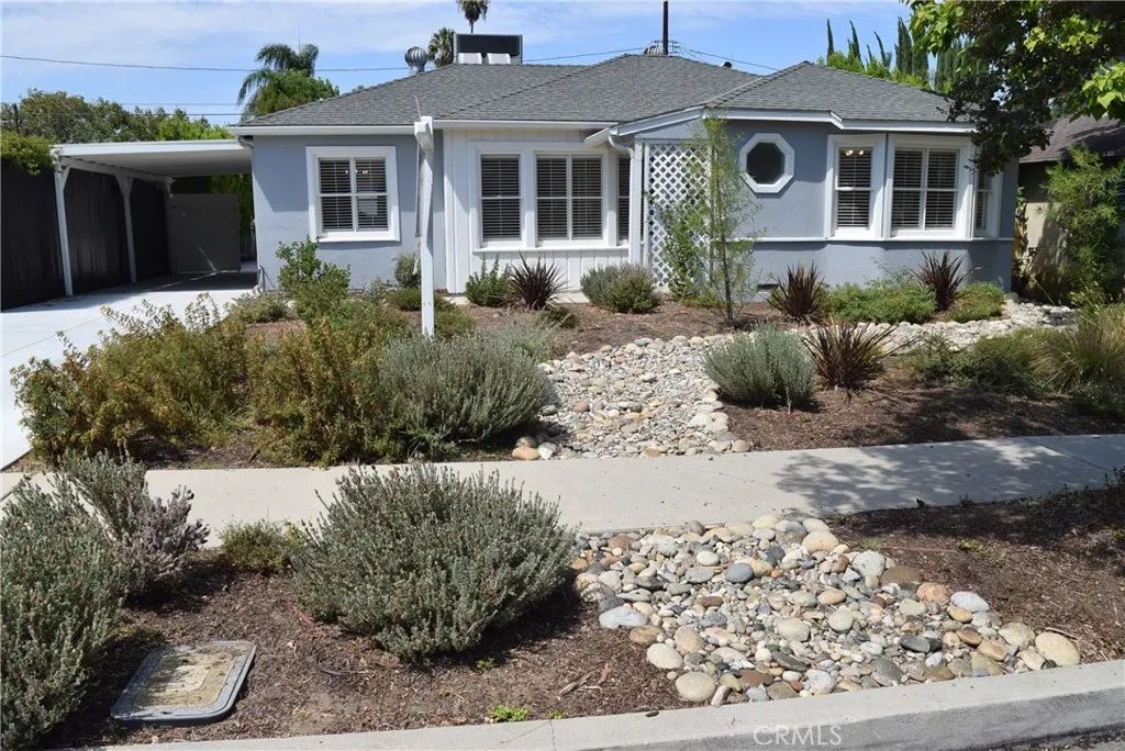 16839 Weddington Street, Encino, CA 91436