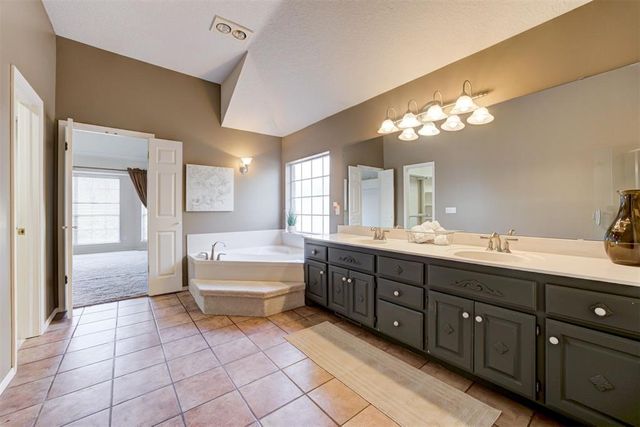 6605 NW 120th Street, Oklahoma City, OK 73162