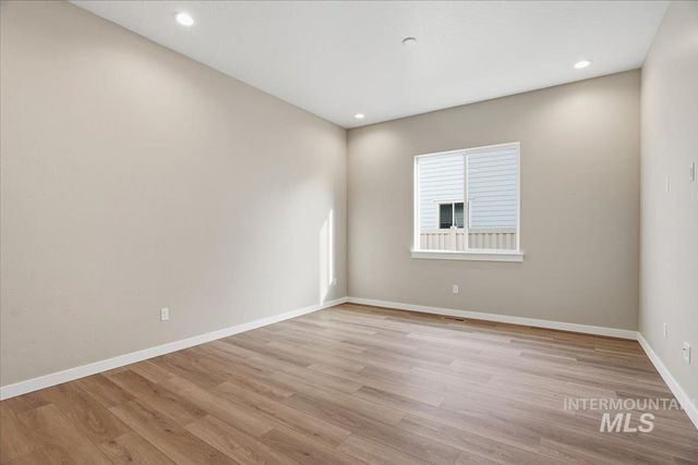 1229 Stirling Meadows Ct, Middleton, ID 83644