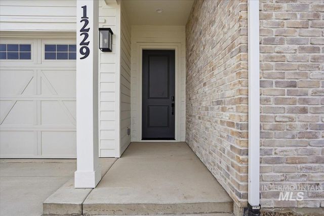 1229 Stirling Meadows Ct, Middleton, ID 83644