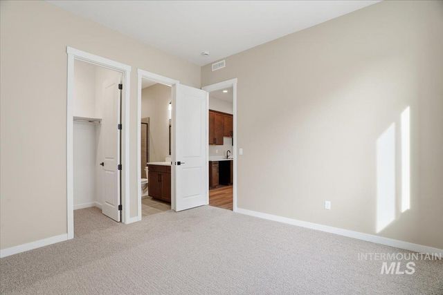 1229 Stirling Meadows Ct, Middleton, ID 83644