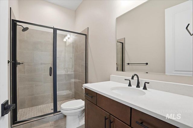 1229 Stirling Meadows Ct, Middleton, ID 83644