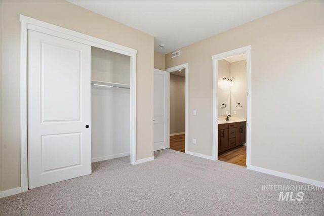 1229 Stirling Meadows Ct, Middleton, ID 83644