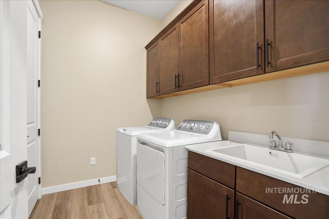 1229 Stirling Meadows Ct, Middleton, ID 83644