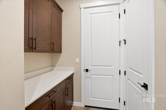 1229 Stirling Meadows Ct, Middleton, ID 83644