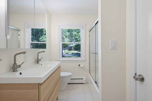 58 Cottage Road, Kensington, NH 03833