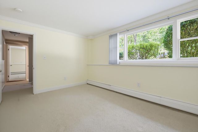58 Cottage Road, Kensington, NH 03833
