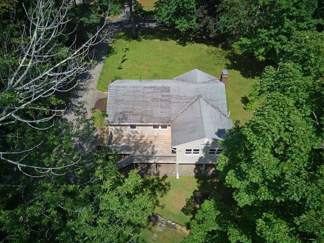 58 Cottage Road, Kensington, NH 03833