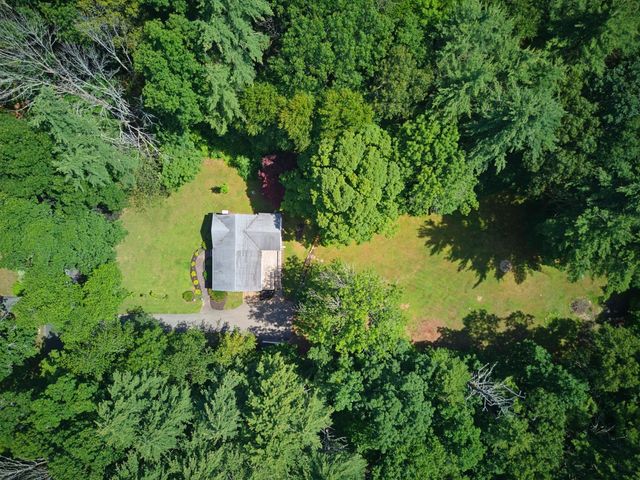 58 Cottage Road, Kensington, NH 03833