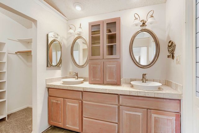 314 Sandlewood Lane, Euless, TX 76039