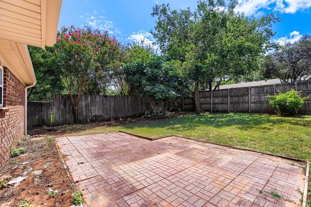 314 Sandlewood Lane, Euless, TX 76039