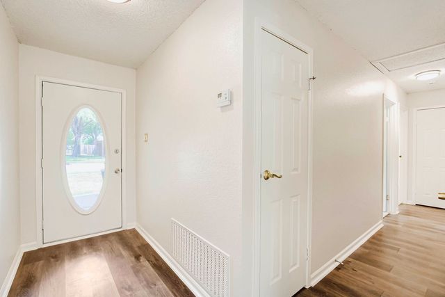 314 Sandlewood Lane, Euless, TX 76039