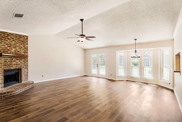 314 Sandlewood Lane, Euless, TX 76039