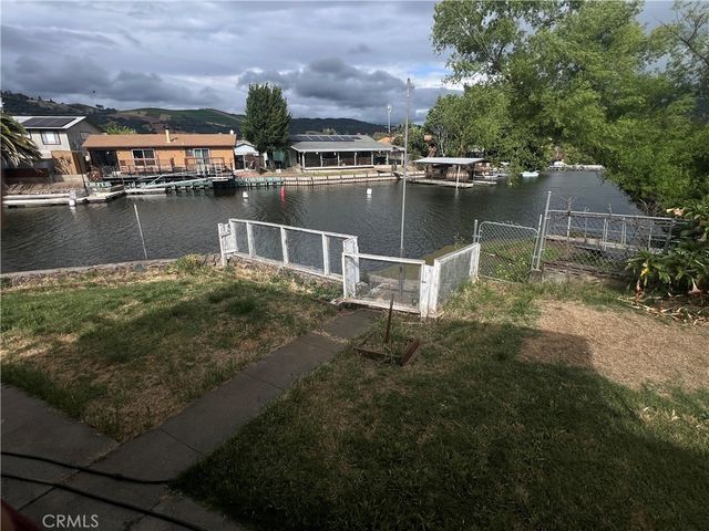 12980 Island Dr, Clearlake Oaks, CA 95423