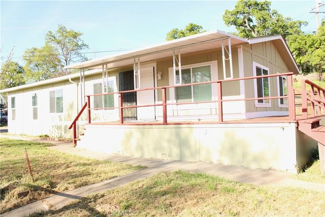 12980 Island Dr, Clearlake Oaks, CA 95423