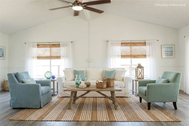 12980 Island Dr, Clearlake Oaks, CA 95423