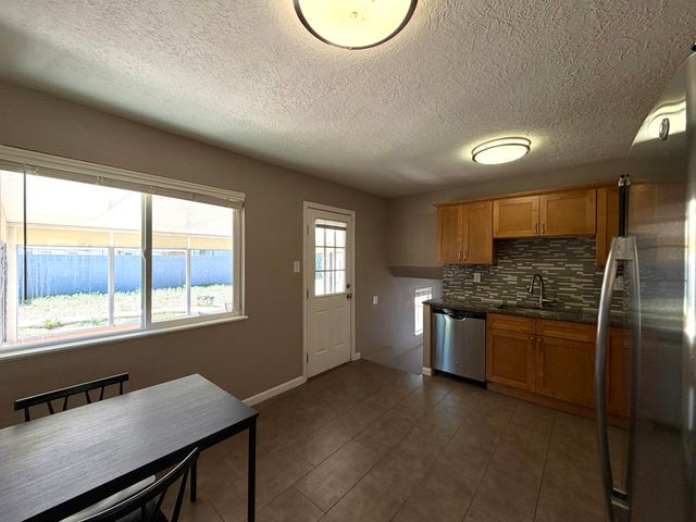 11000 Los Arboles Avenue NE, Albuquerque, NM 87112