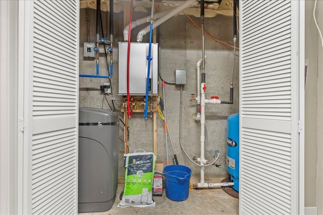 61271 Lenawee Road, Cassopolis, MI 49031