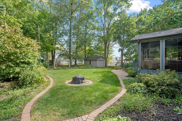 61271 Lenawee Road, Cassopolis, MI 49031