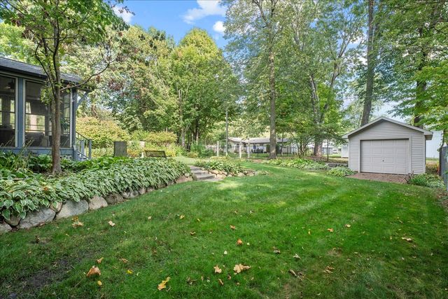 61271 Lenawee Road, Cassopolis, MI 49031