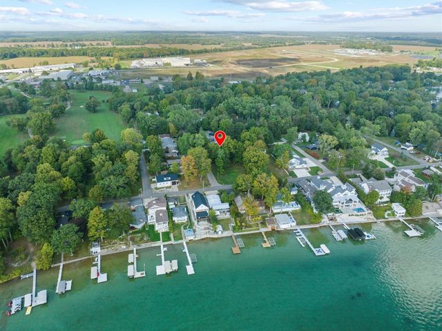 61271 Lenawee Road, Cassopolis, MI 49031