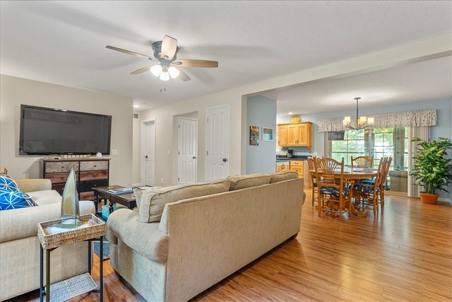 61271 Lenawee Road, Cassopolis, MI 49031