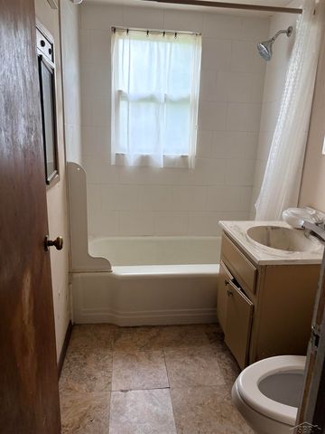 354 S 30th Street, Saginaw, MI 48601
