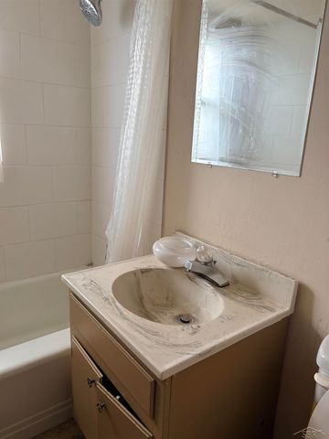 354 S 30th Street, Saginaw, MI 48601