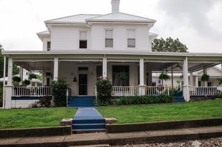209 Main St, Cumberland City, TN 37050