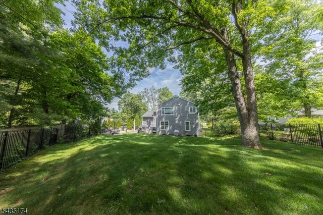 27 Burlington Rd, Berkeley Heights Twp., NJ 07974
