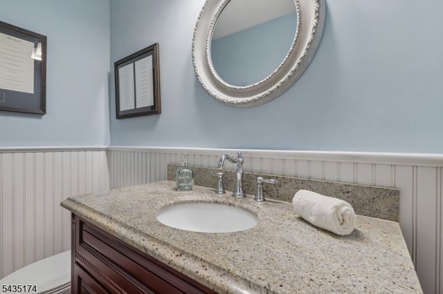 27 Burlington Rd, Berkeley Heights Twp., NJ 07974