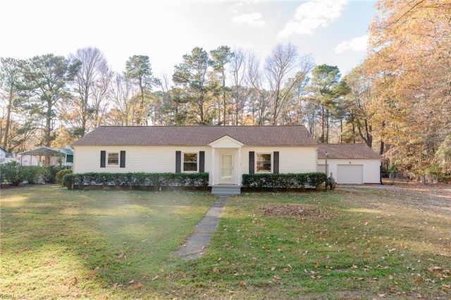 119 Edith LN, Yorktown, VA 23692