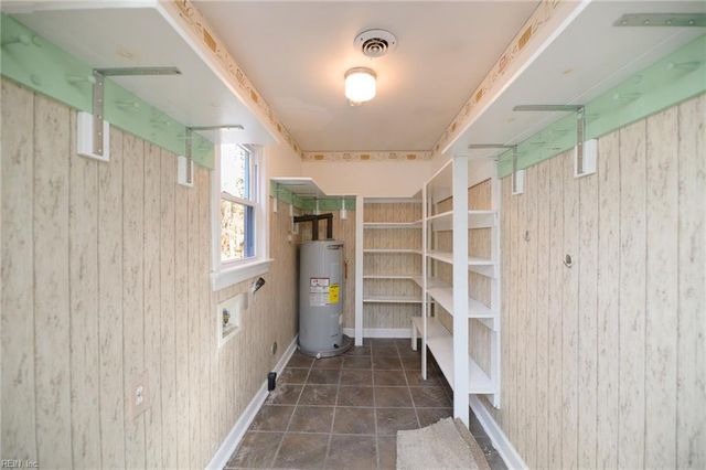 119 Edith LN, Yorktown, VA 23692