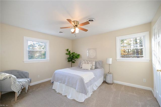 119 Edith LN, Yorktown, VA 23692