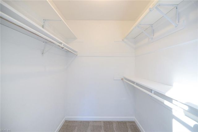 119 Edith LN, Yorktown, VA 23692