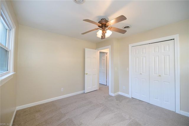 119 Edith LN, Yorktown, VA 23692