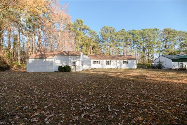 119 Edith LN, Yorktown, VA 23692