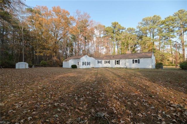 119 Edith LN, Yorktown, VA 23692