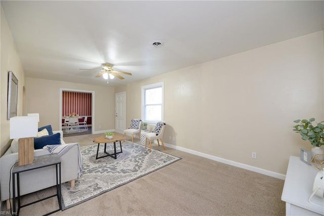 119 Edith LN, Yorktown, VA 23692