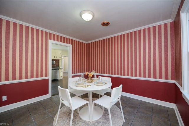 119 Edith LN, Yorktown, VA 23692