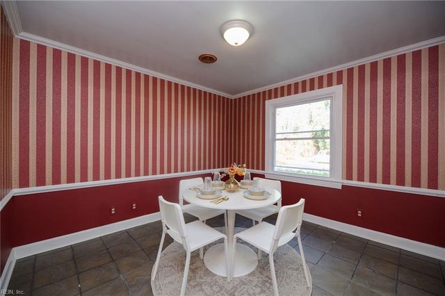 119 Edith LN, Yorktown, VA 23692