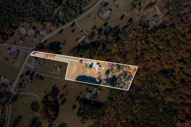 2184 Magnolia Dr, Bedford, VA 24523