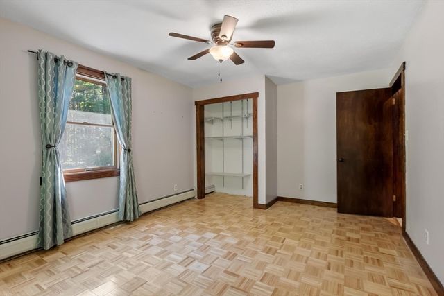 688 Whitney St, Gardner, MA 01440