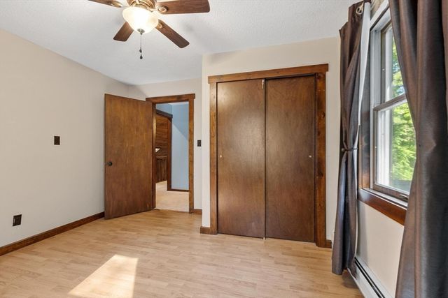 688 Whitney St, Gardner, MA 01440